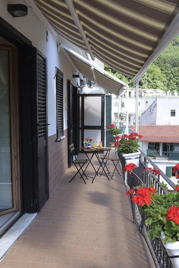 Апартаменты Casa Nana Amalfi Coast Виетри Экстерьер фото